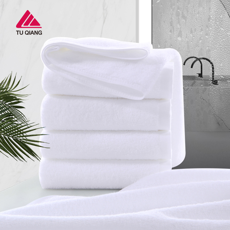 酒店白毛巾